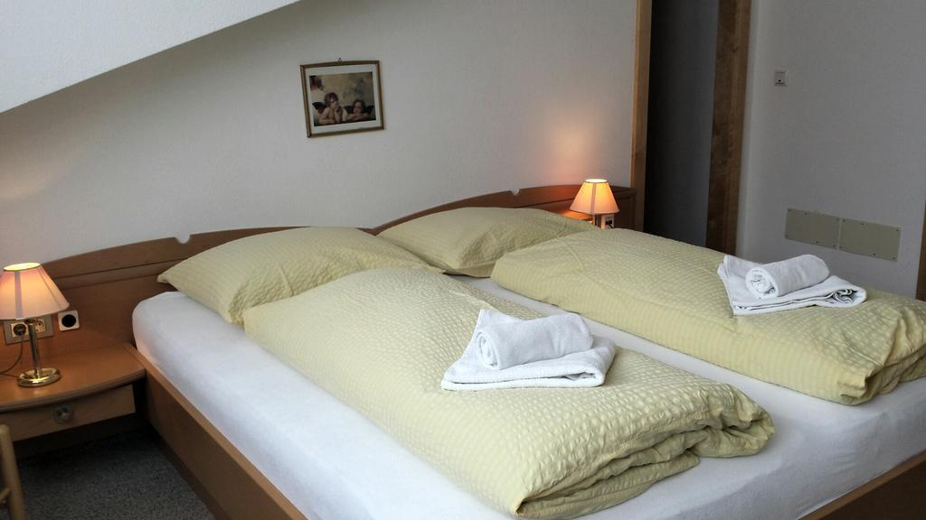 Reschnerhof Bed & Breakfast Resia Ngoại thất bức ảnh